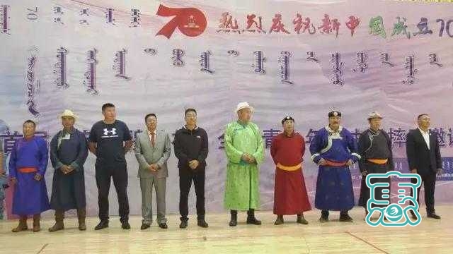 首届“乌珠穆沁杯”全区青少年自由式摔跤邀请赛在西乌旗举行-3.jpg