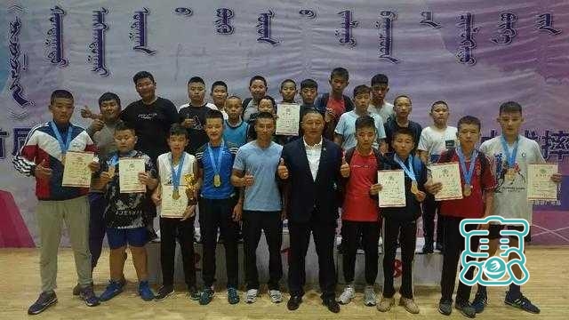 首届“乌珠穆沁杯”全区青少年自由式摔跤邀请赛在西乌旗举行-20.jpg