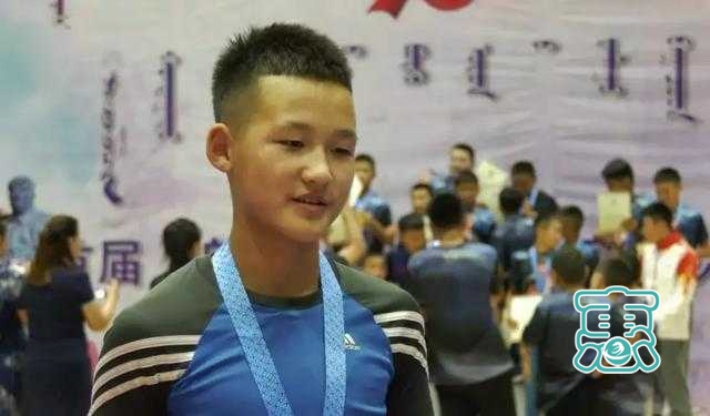 首届“乌珠穆沁杯”全区青少年自由式摔跤邀请赛在西乌旗举行-22.jpg