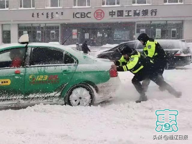 奈曼公安全警上路战风雪保安全-4.jpg