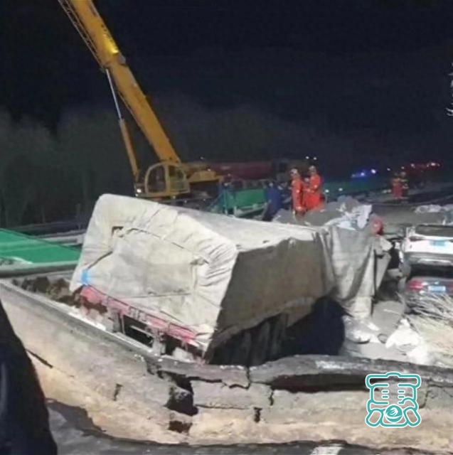 内蒙古一高速塌陷致3死4伤系因下方施工隧道溜坍！详情公布-1.jpg